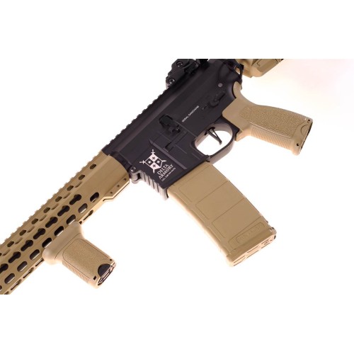 Delta Armory M4 SilentOps DMR FullMetal Noir/Tan Alpha AEG1J Pack Com